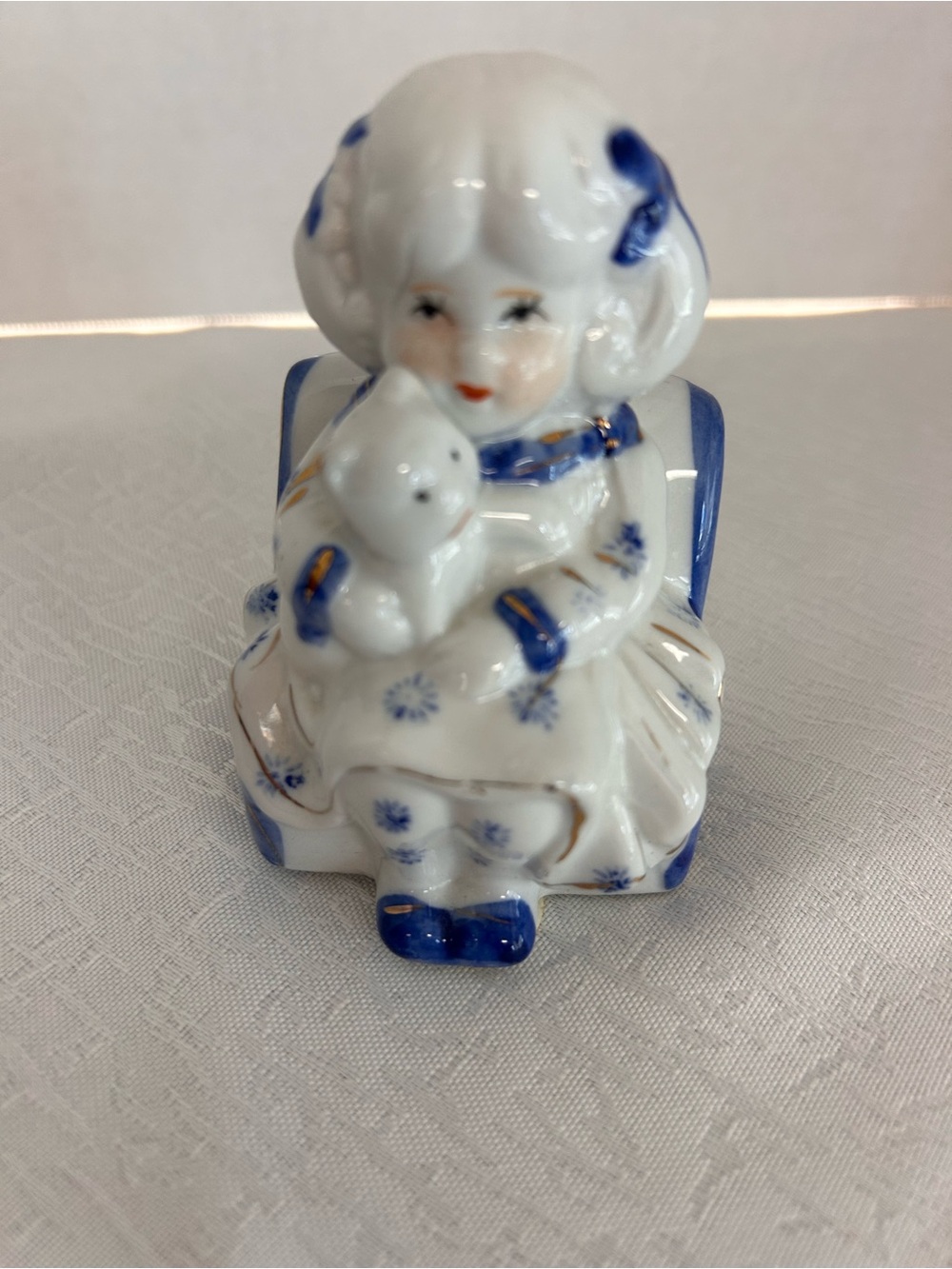 2 Vintage Porcelain Figurines Blue & White Boy w/Dog & Girl w/Cat Collectible - Picture 7 of 11